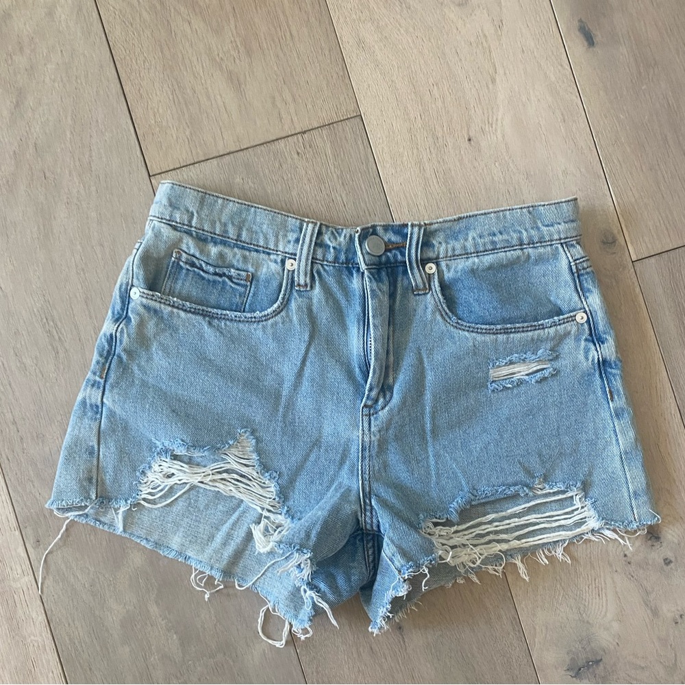 BlankNYC High Rise Distressed shorts